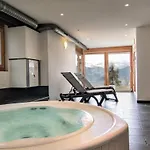 Modern With Sauna アパート ヴェゾナ